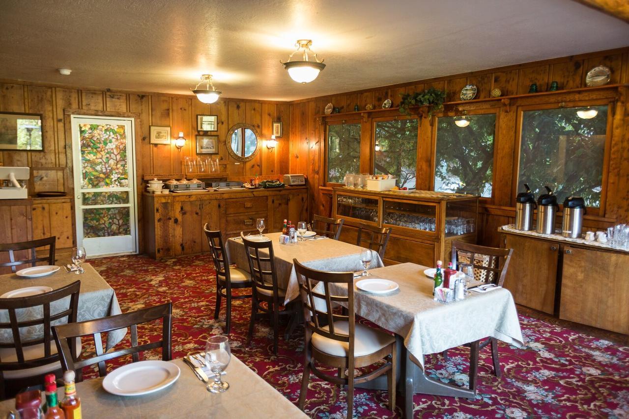 Morrisons Rogue River Lodge Merlin ภายนอก รูปภาพ