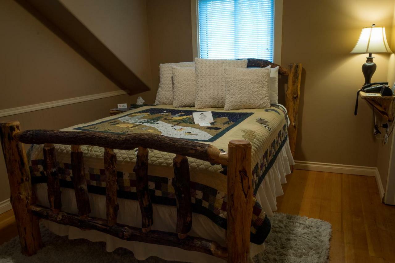 Morrisons Rogue River Lodge Merlin ภายนอก รูปภาพ