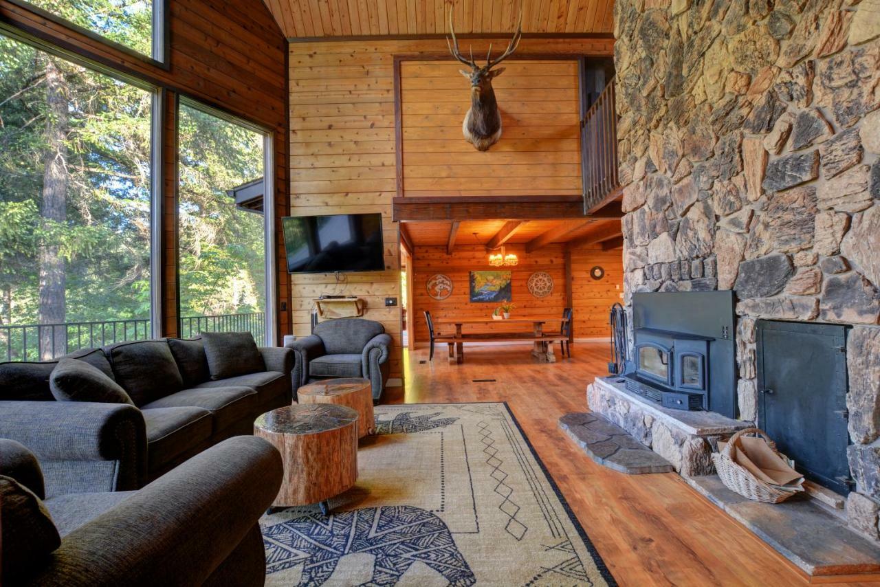 Morrisons Rogue River Lodge Merlin ภายนอก รูปภาพ