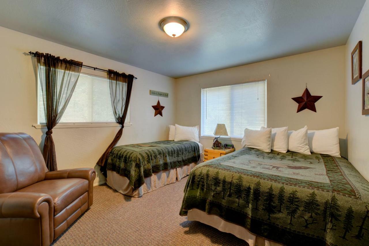 Morrisons Rogue River Lodge Merlin ภายนอก รูปภาพ