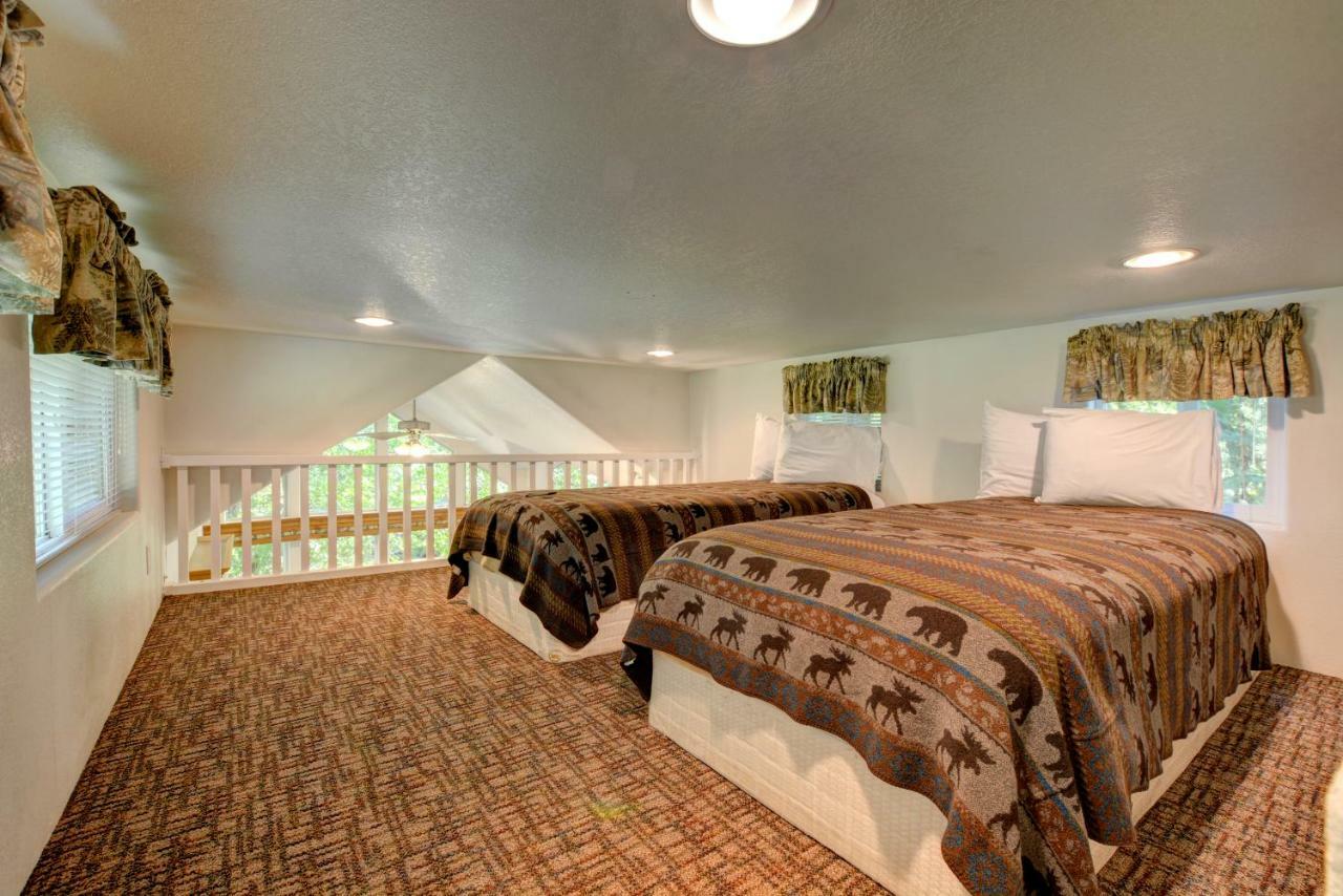Morrisons Rogue River Lodge Merlin ภายนอก รูปภาพ