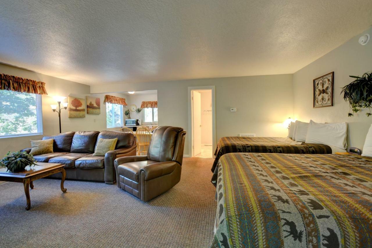 Morrisons Rogue River Lodge Merlin ภายนอก รูปภาพ
