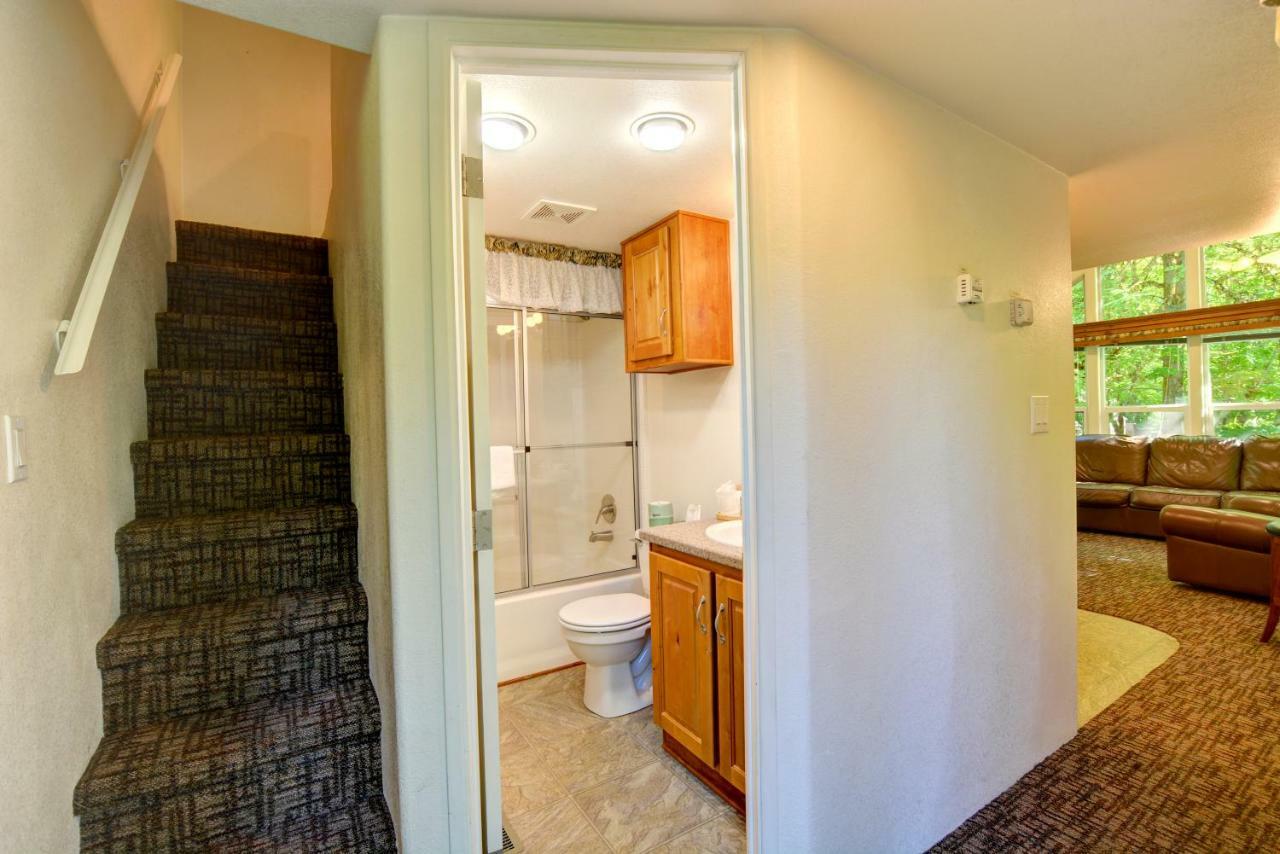 Morrisons Rogue River Lodge Merlin ภายนอก รูปภาพ